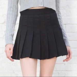 NWT Brandy Melville Dana skirt